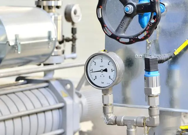 �|(zh��)������Ӌ(j��)(Mass Flow Meter)�Y(ji��)��(g��u)��ԭ����B